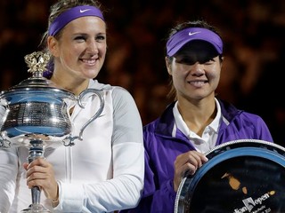 Azarenková obhájila titul v Melbourne a zostáva jednotkou