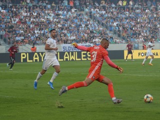 Rusov skritizoval fanúšikov Slovana aj Šporara