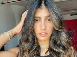 Prsia bývalej hviezdy filmov pre dospelých vám zaplnia obrazovku