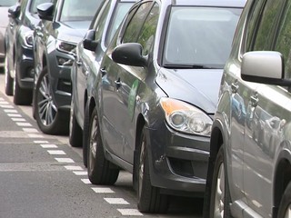 Bratislavský parkovací škandál: Mladíkom za falšovanie kartičiek hrozí väzenie