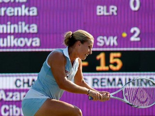 Cibulková zametala so svetovou jednotkou a opäť stratila guráž