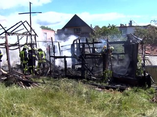 Majiteľ prišiel za pár sekúnd o takmer všetky svoje zvieratá. Zhoreli