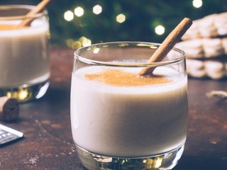 Pripravte si obľúbený vianočný drink bez vajec: Perníkový likér úžasne vonia a ešte lepšie chutí