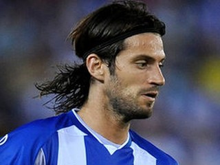 Viac ako 50.000 fanúšikov vzdalo hold kapitánovi Espanyolu Jarquemu