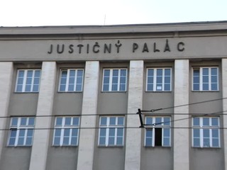 Sudkyňa, ktorá riešila odvolanie Dobroslava Trnku v kauze Glance House, je disciplinárne stíhaná