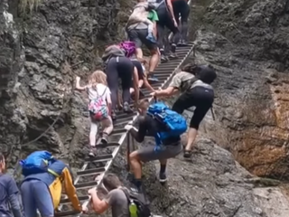 Odkaz z Národného parku pre turistov: Nechce sa im vstávať a potom budú mudrovať, že musia čakať v rade