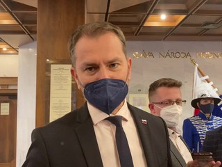 Predĺžili Matovičovi ochranku. Minister Mikulec hovorí, že sú na to dôvody