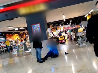 Incident v nákupnom centre. Pracovník SBS firmy verzus zákazník