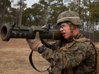 Ukradol protitankový granát z Ukrajiny: Vybuchol mu v aute