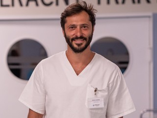 Z ľadu na urgent! Braňo Deák si zahral už aj hokejistu: Pamätáte si, ako vyzeral v drese?