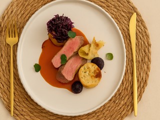 Karlovarský knedlík, kapusta, lokša a kačacie prsia