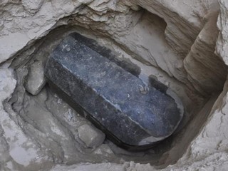 V Egypte našli sarkofág starý tisíce rokov. Otvorenie si vyžaduje prípravu