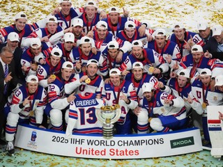 MS 2025 ovládli hokejisti USA, zlato venovali Gaudreauovi