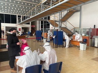 Skríningové testovanie: Úrad pre verejné obstarávanie rozhodol, že nákup testov nebol v súlade so zákonom