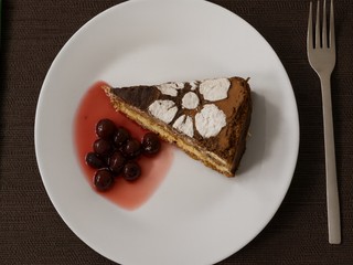 Tiramisu torta s korpusom z mandľovej múky