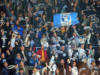 Nevhodné pokriky fanúšikov na štadiónoch budú trestané