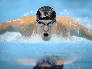 Phelps umlčal Čaviča svetovým rekordom