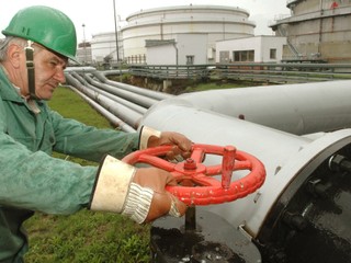 Odborníci: Slovensko podcenilo situáciu, na scenár bez ruskej ropy sa nepripravilo dostatočne