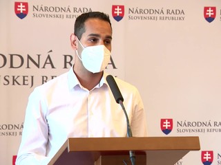 Poslanec Ján Herák sa vzdá svojho mandátu do konca mesiaca. Oznámenie podal aj písomne