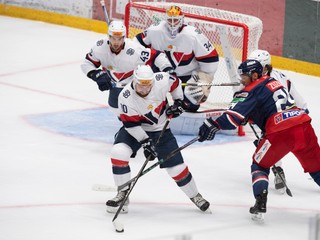 Slovan prehral so Zvolenom 2:5 v 3. kole, hetrik Zuzina