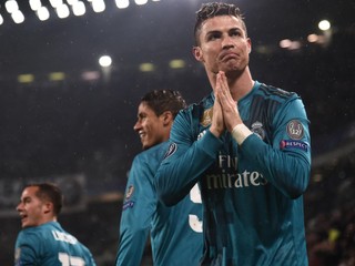 Takto Ronaldovi tlieskali za nožničky aj fanúšikovia súpera