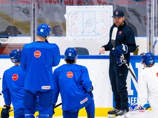 Juniori na domácom turnaji proti európskej hokejovej špičke