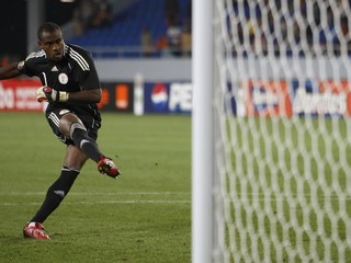 Brankárov gól posunul Nigériu do semifinále APN