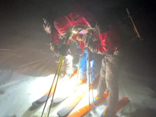 Horskí záchranári pomáhali turistom, ktorí pod Malým Kriváňom stratili orientáciu a nedokázali zostúpiť