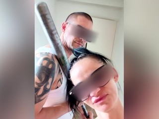 Vražda v rodinnom dome: Muž mal dobodať manželku, svedkom bol jeho 10-ročný syn