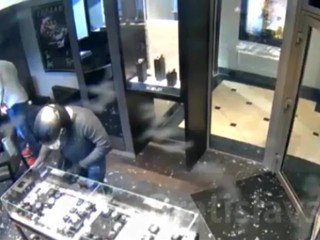 Za megalúpežou hodiniek v hodnote 350-tisíc eur bol občan z Chorvátska. Hrozí mu doživotie