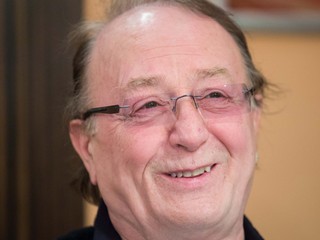 Hudobník Petr JANDA z Olympicu o šoku v rodine: Z jeho vnuka je dnes vnučka! FOTO!