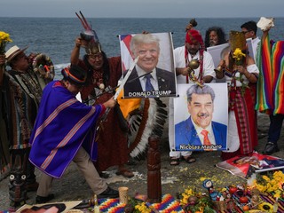 Peruánski šamani predpovedajú budúci rok. Čo prinesie svetovým lídrom?