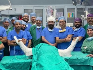 Unikátna transplantácia: V Indii prišili mužovi ženské ruky