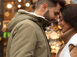 Arianin horoskop lásky: Vianoce prinesú šťastie Blížencom, Baranom aj Vodnárom