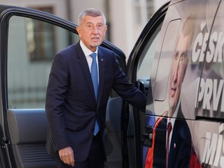 Babiš dorazil za prezidentom Pavlom. Informoval ho o zostavení novej vlády