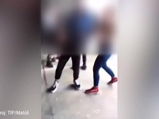 Polícia vyvodí dôsledky po videu bijúcich sa Košičaniek