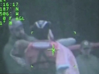 VIDEO: Dramatická záchrana psíka, ktorý spadol z útesu