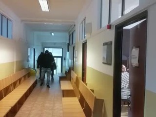 Hlava gangu, ktorý prepravoval šampanské, ide do väzby