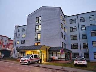 Výhražný mail dostali v sobotu, všimli si ho dnes: Nahlásenú bombu nenašli, previerky boli negatívne