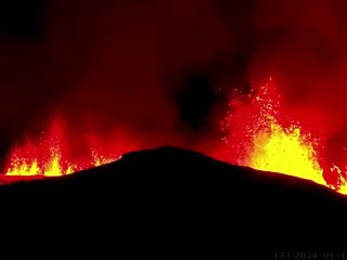 Druhá sopečná erupcia za necelý mesiac. Islandom opäť prúdi láva