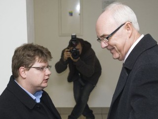 Basa! Wänkeho už odviedli policajti