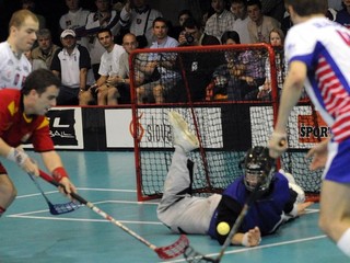 Hustý maratón florbalu SLOVAK OPEN 2009 v Bratislave skončil