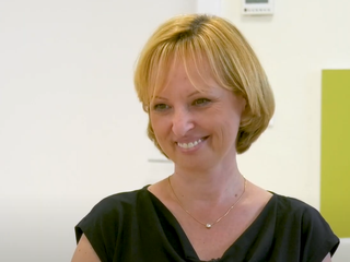 Školáci majú veľký problém s držaním tela. Pediatrička Elena Prokopová odporúča prirodzený pohyb