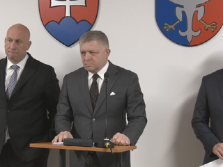 Tlačová beseda premiéra Fica a ministrov po výjazdovom rokovaní vlády
