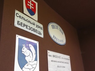 Obec bez starostu aj bez elektriny: Brezovec bojuje o holé prežitie