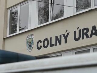 Pozor na to, čo si objednávate. Colníci opäť zhabali zakázaný tovar