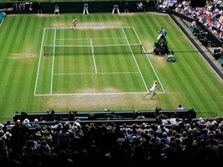 Kvitová a Bouchardová finalistkami dvojhry žien