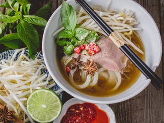 TAKTO sa správne je vietnamská polievka Pho