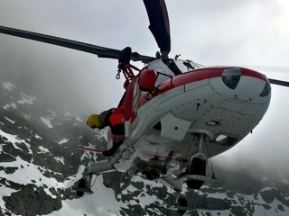 Vo Veľkej Studenej doline padla lavína. Muž zomrel
