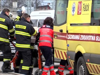 Muž dostal za volantom infarkt, musel zasahovať aj vrtuľník